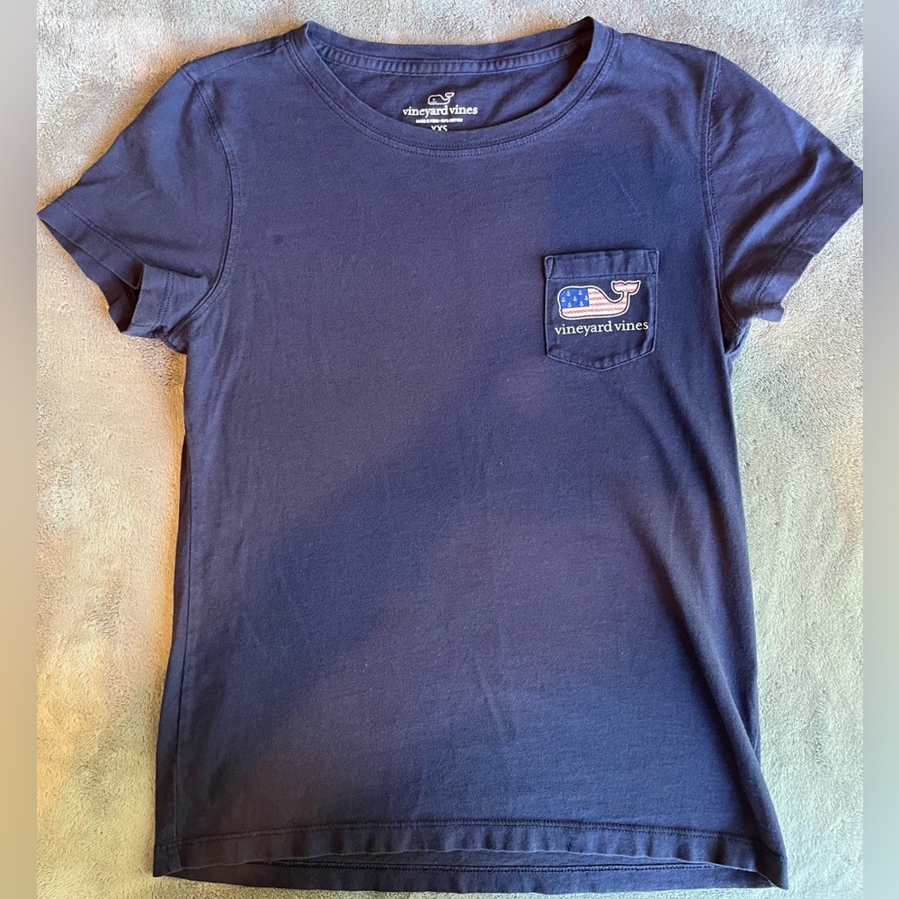 Girls’ Vineyard Vines Flag Short-Sleeve Pocket Tee; Women’s Size XXS (fitted)